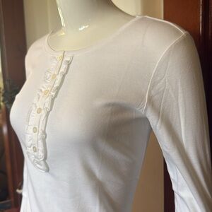 NWt Style&Co size small Women's White Top with Button Detail